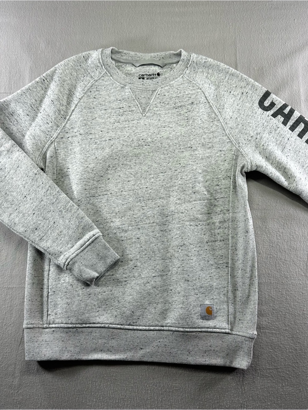 Carhartt Women’s M Relaxed Fit Logo Sleeve Crewneck Sweatshirt Heather Gray